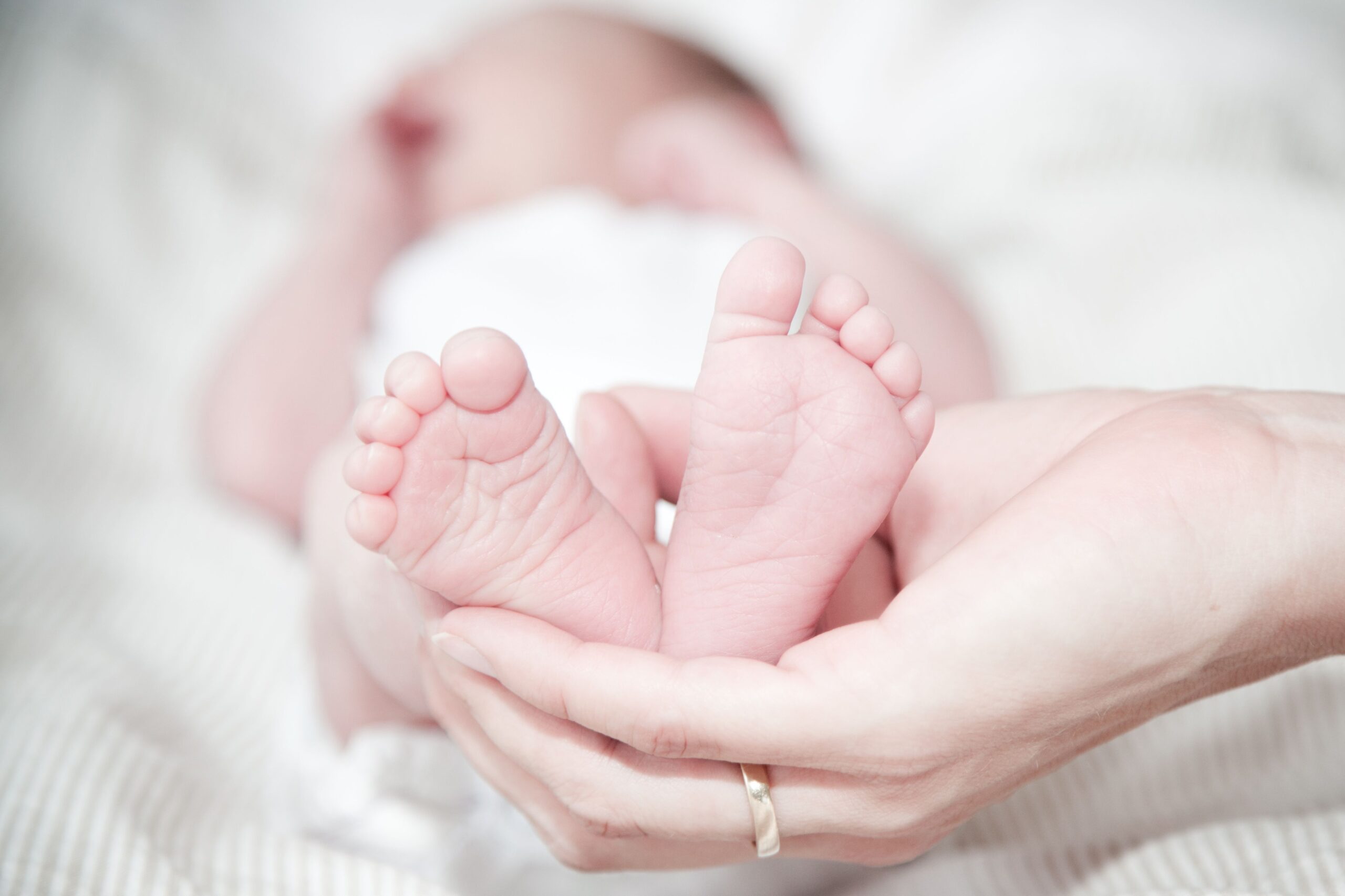 Top 5 Surrogacy-Friendly Countries for Intended Parents in 2026